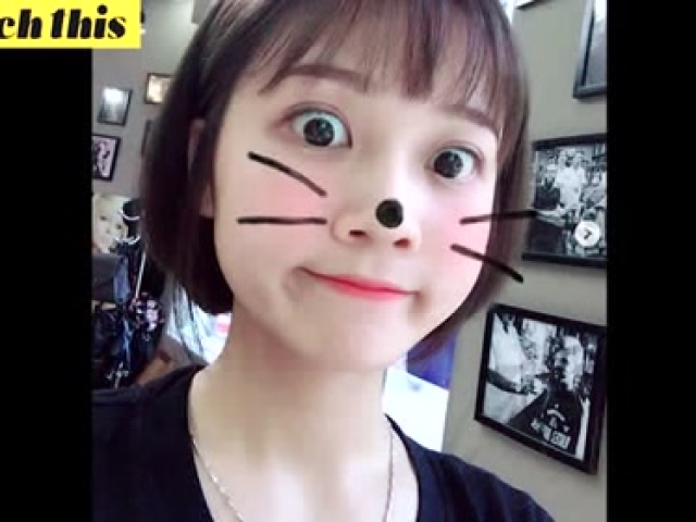 颜控丨越南女大学生上课照片走红 气质清纯被封"国民初恋"