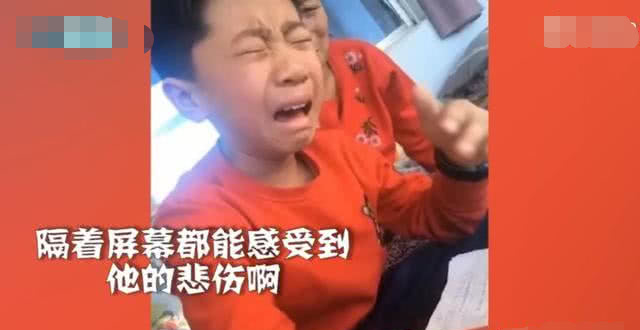 小学生在姥姥家赶寒假作业,字迹全没了,竟是用错笔!