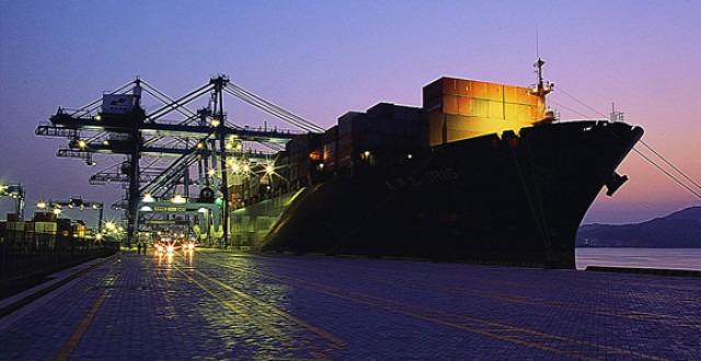 爱K线APP解码财商,沪上名嘴左安龙辛辣点评