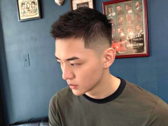 男生除了"锡纸烫",还可以剪这4款发型,剪一个可以帅