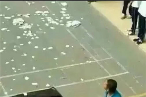 ������ʦ�������߿�׹���һ����߽�һ������ѧ��˺����ϰ��