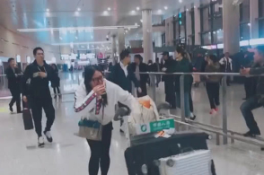 90��Ů��ѧ����ѧ��������������Ľӻ��������ӭ������������