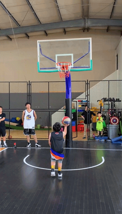 发力可能会导致投篮的路线偏移造成命中率下降还记得我们之前那份全面