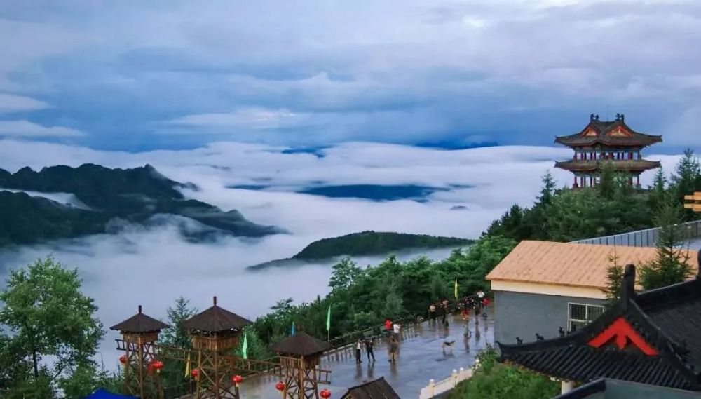 节日中的栾川景区,竟用这样的方式让人难忘