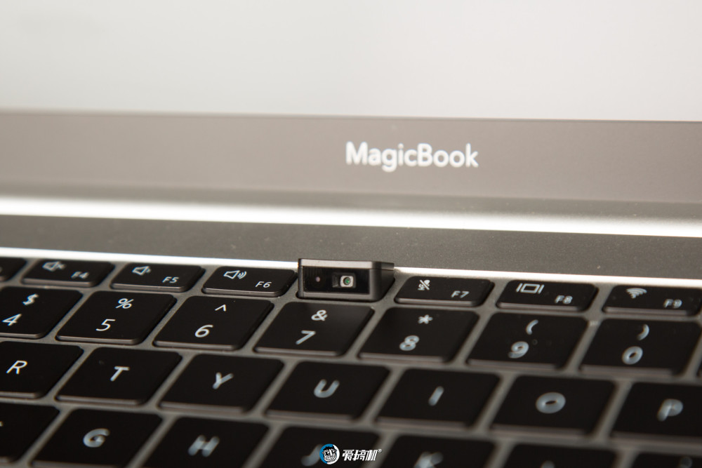 荣耀magicbook pro拆机评测,屏幕最令人满意