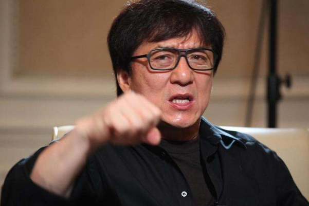 娱乐圈天王级别的4位大佬,向华强屈居第3,最后