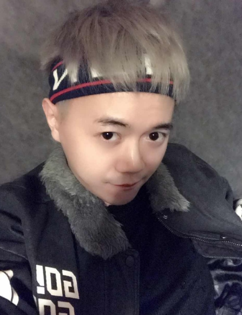 lol:德云色元气女仆店调侃笑笑,笑笑无回应真的放下了