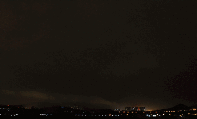 背景 壁纸 皮肤 星空 宇宙 桌面 640_388 gif 动态图 动图