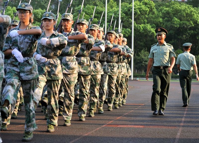 入学时负责军训的教官来自哪里?很多人想错了,向他们致敬!