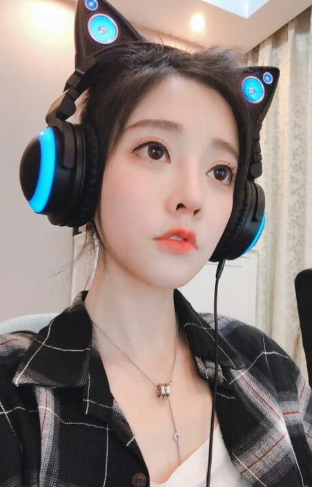 冯提莫,网红,娱乐八卦,网红直播,美女