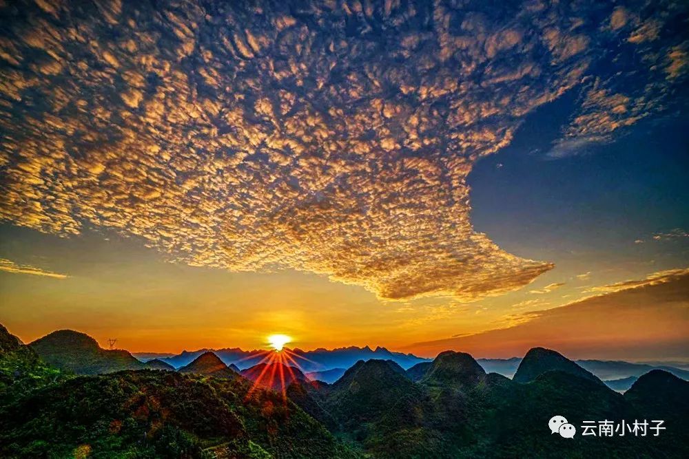 那色峰海——据说这里是世界上山峰最多最美的地方