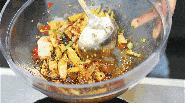 史上最全的云南8个市区,8个地州的特色小吃