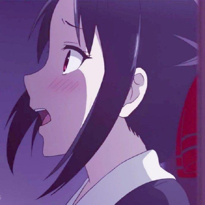 二次元图集,蓝眼睛穿着樱花服的小姐姐真调皮