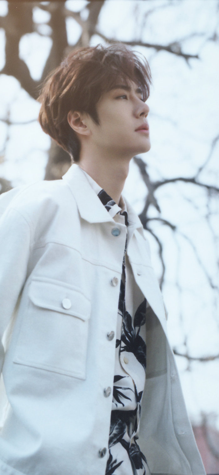 一组王一博壁纸:温柔帅气的侧脸,像冬日的暖阳!