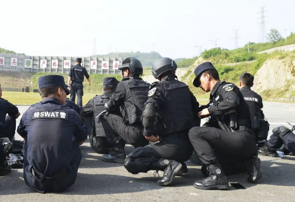 毕节市公安特警警务技能大比武圆满结束