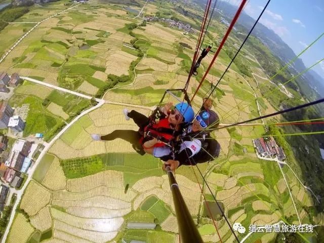 水上乐园,玻璃栈道,滑翔,真人cs,高空拓展,观光小火车,游船,森林探险