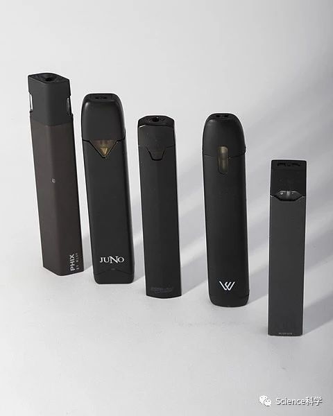 19岁少年起诉电子烟巨头juul 16岁开始抽致哮喘恶化 看点快报