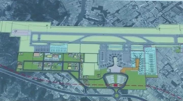 潮汕机场跑道延长及站坪扩建工试飞成功!