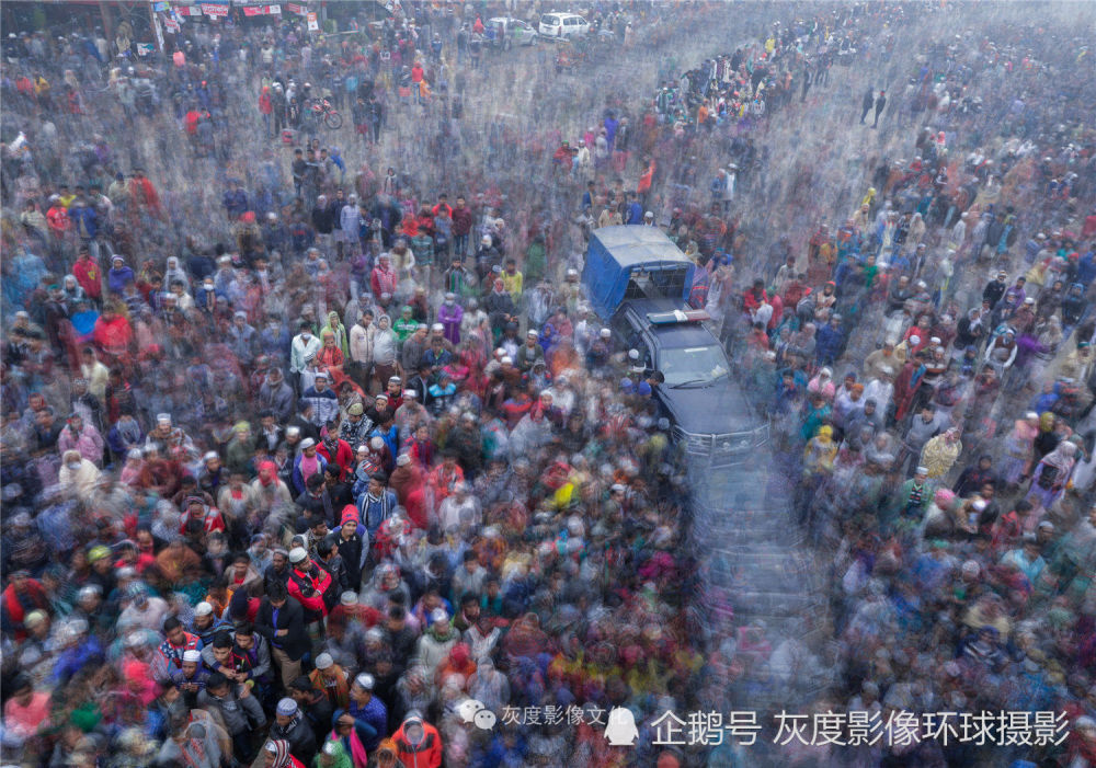 人海茫茫-people crowd灰度摄影师:谢凌本作品荣获旅游组大赛