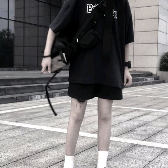 不露脸女生头像:女孩的眼应该藏下星辰大海和万丈光芒