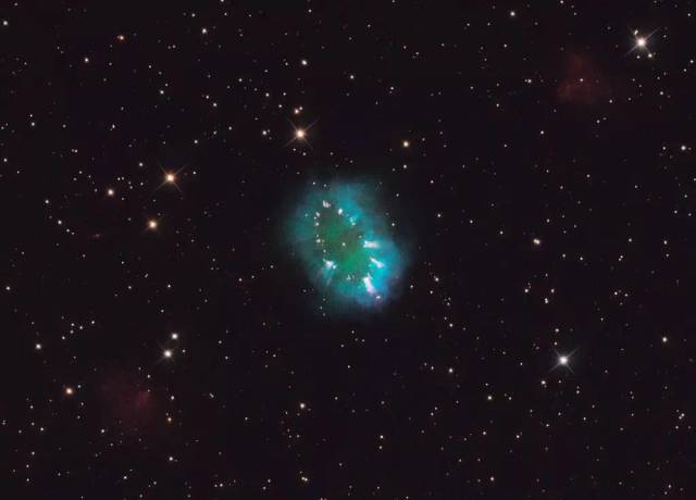 ngc 2392,爱斯基摩星云.   项链星云