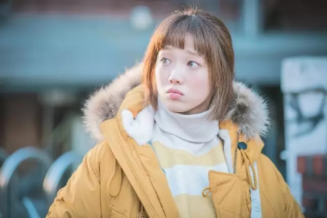 她为角色增肥8斤变丑剪短发,却美到抢全智贤风头