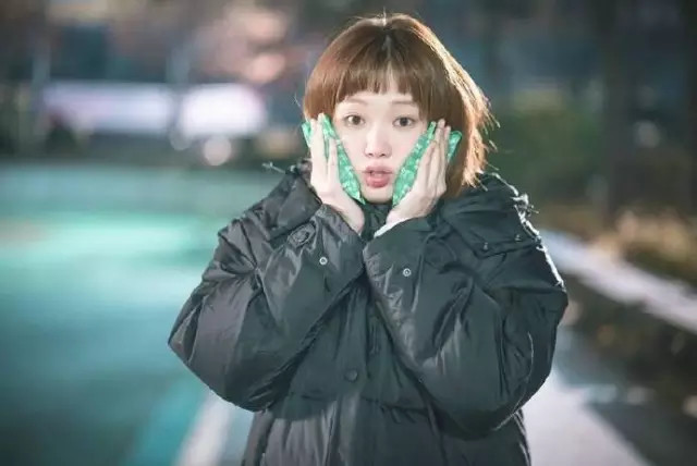 她为角色增肥8斤变丑剪短发,却美到抢全智贤风头