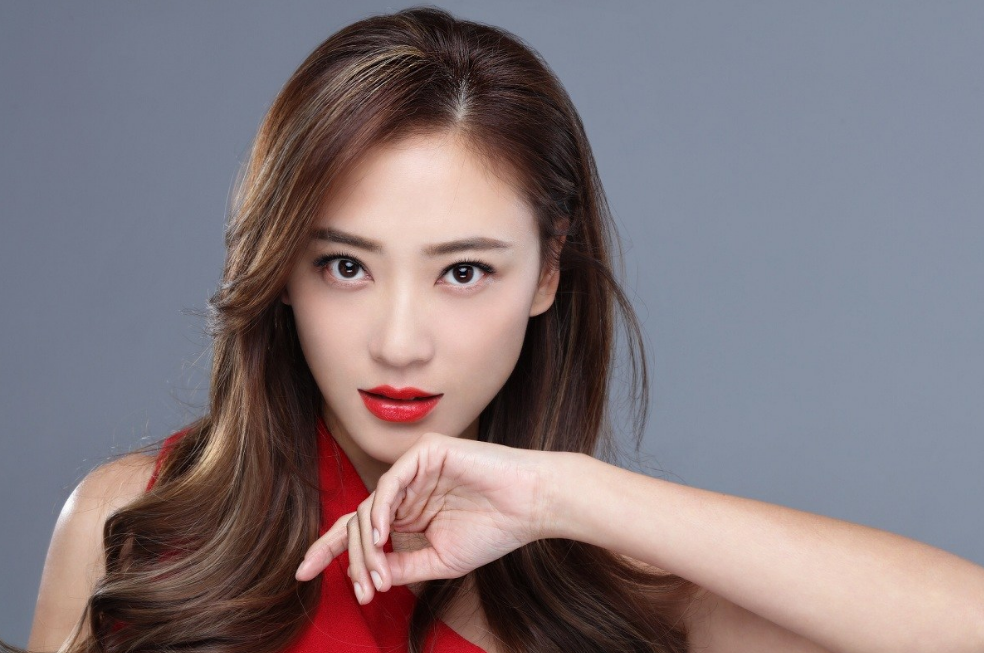 向太视她为亲生女儿,曾被华仔一眼相中演