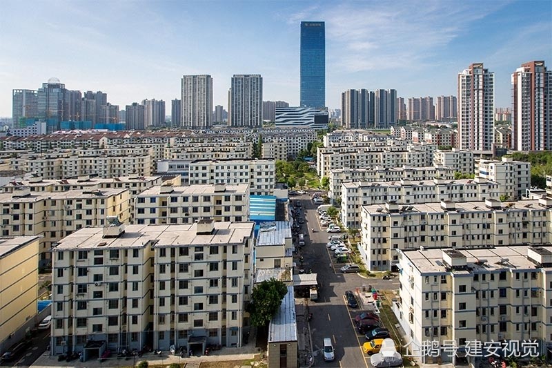 江苏昆山:一个通地铁的县级市,实现生产总值3832.06亿
