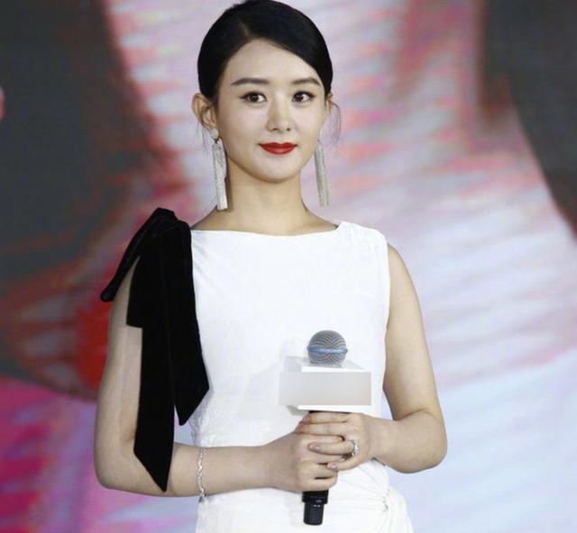 赵丽颖复出不顺,被嘲缺剧缺资源,搭档的男主档次越来越低
