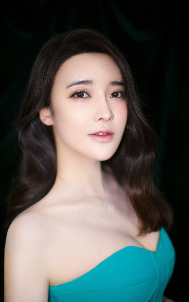 娇柔百媚:演员张璇