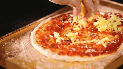 奥尔良鸡肉披萨/辣子鸡披萨/夏威夷风光口味披萨/黑椒牛肉披萨/缤纷