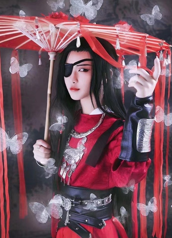 兄弟俩cos花怜cp,本以为身高差正好,当看清全景道友沉默了