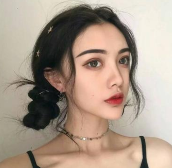 高冷·复古·女生头像:人生是条单行道,回不了头