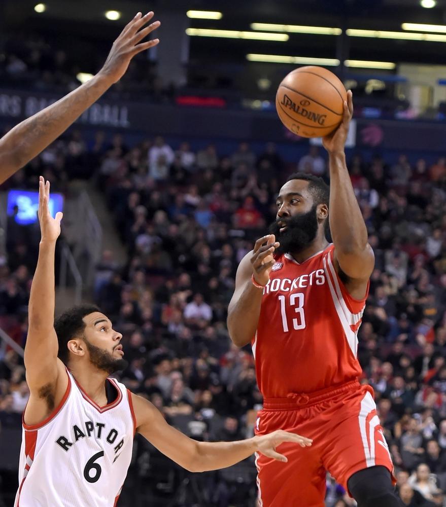 火箭胜猛龙 哈登助飞德克尔空接暴扣_学生时代