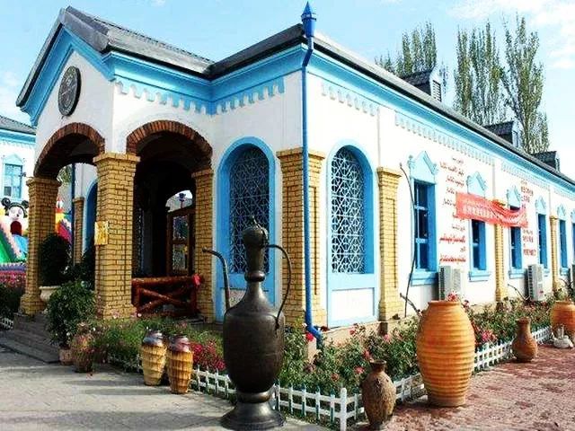 新疆伊犁的蓝房子小镇,你来打卡了吗
