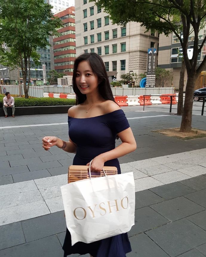 微胖的小姐姐才是最有魅力