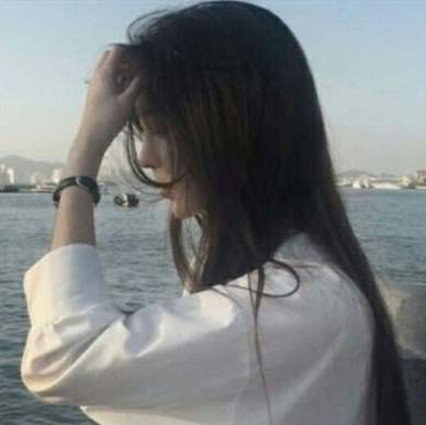 高冷·气质·女生头像:要努力做一个可爱的人
