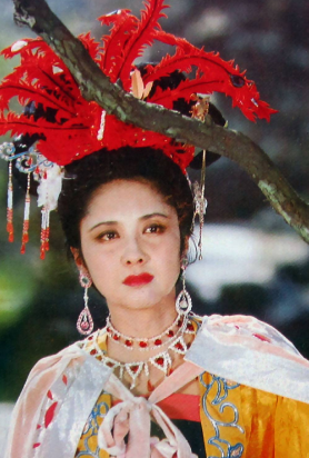 3,1985年《西游记》,扮演女儿国国王