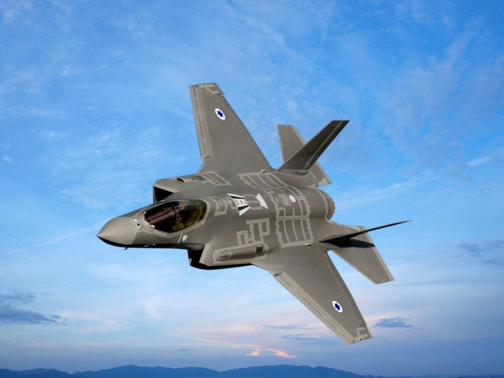 以色列偷袭成功,伊朗导弹基地一片火海,f35再次立功