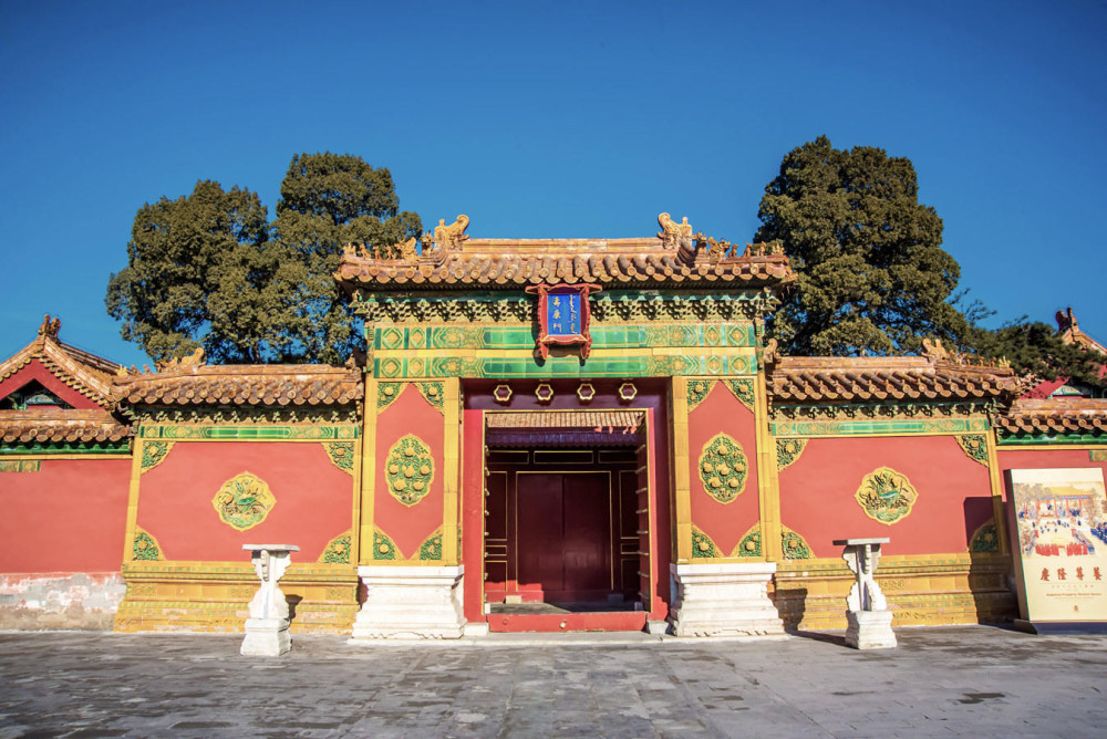 北京一处很受欢迎的宫殿,是古代中国宫殿建筑之精华,有百年历史