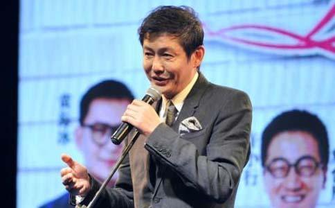52岁程前近照,曾是央视一哥,与董卿热恋六年,如今满脸