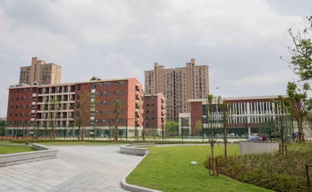 2017年上海师范大学继续教育学院校园招聘人公告

