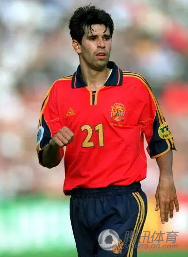 参加2000年欧洲杯的他们 还在坚持