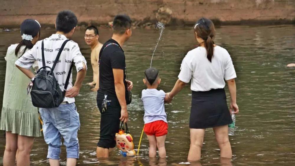 抓住夏天的尾巴,来柳江古镇玩水吧!