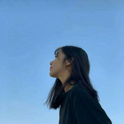 超火"唯美"女生头像:你多学一样本事,就少说一句求人的话