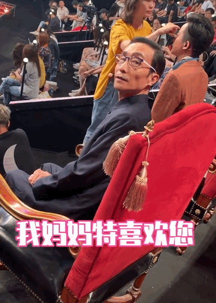 还记得巩汉林老师?路人当面问他今年上不上春晚!看他本人怎么说