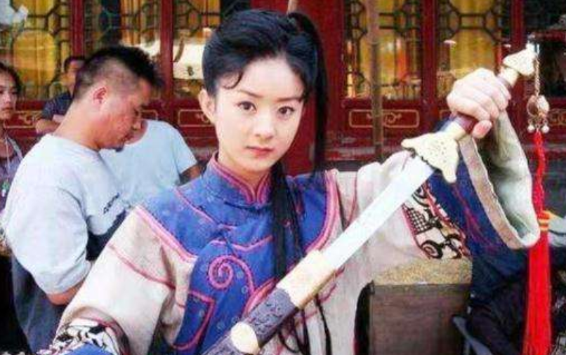 曾大火的《李卫当官》女主竟是赵丽颖?剧照被扒出后,是我眼拙了