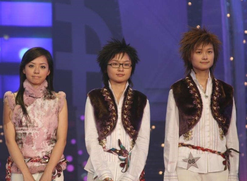 五大超女齐聚江苏卫视,李宇春独占c位没悬念,尚雯婕没