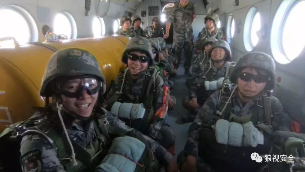 隶属于武警新疆总队的天鹰突击队作为猎鹰,雪豹之后的第三支国家级